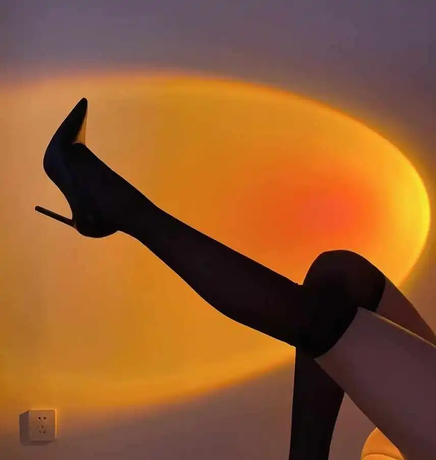 我身边的女王竟然隐藏了这么多秘密 一