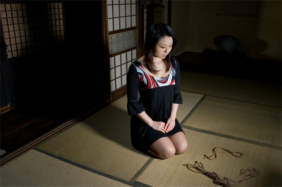 “成为你的女王”-BDSM新手必知的角色扮演技巧与禁忌！ 一